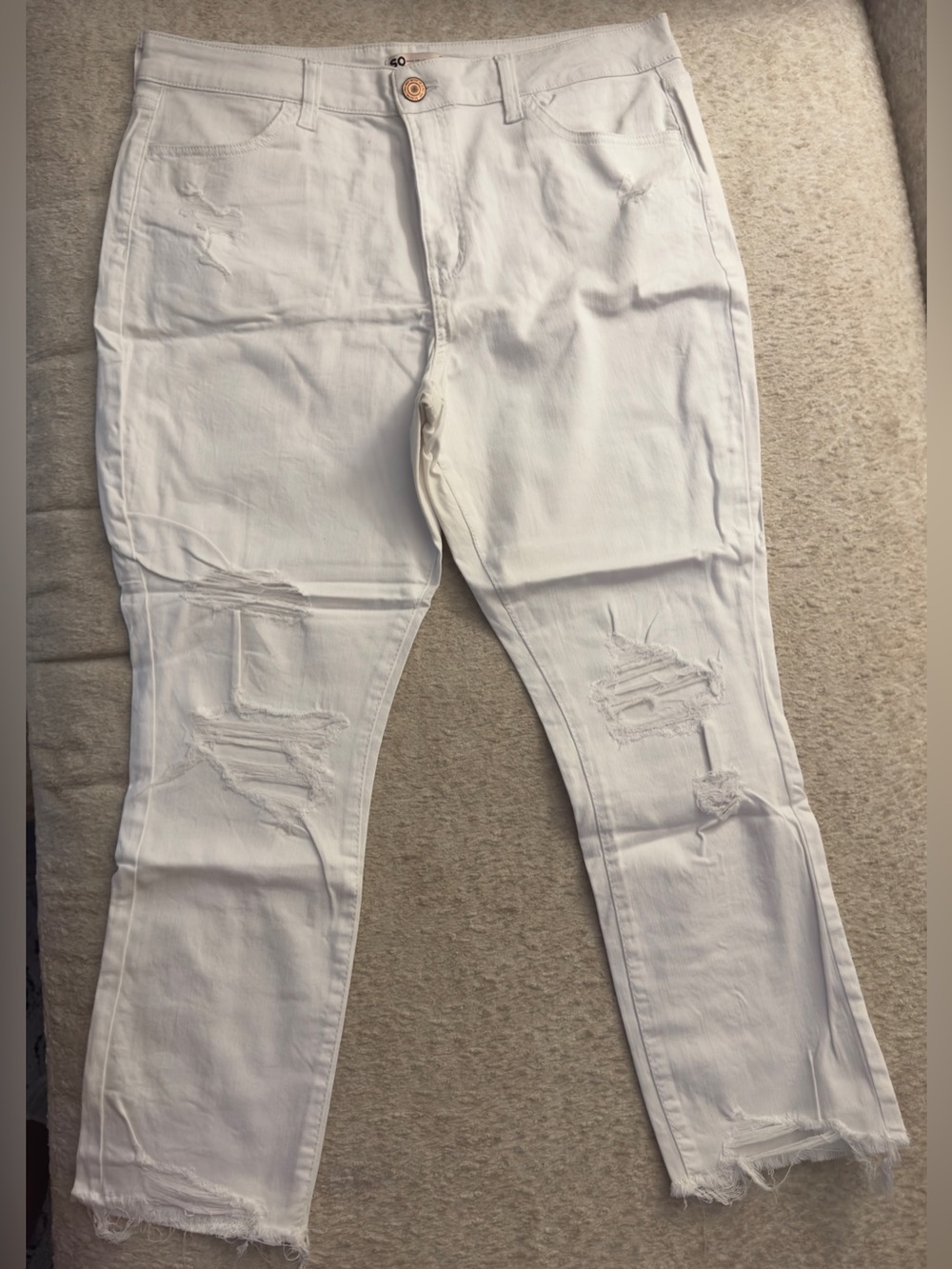 SO High Rise Crop Jegging Jeans Women’s 17/33W White Distressed Ripped Raw Hem